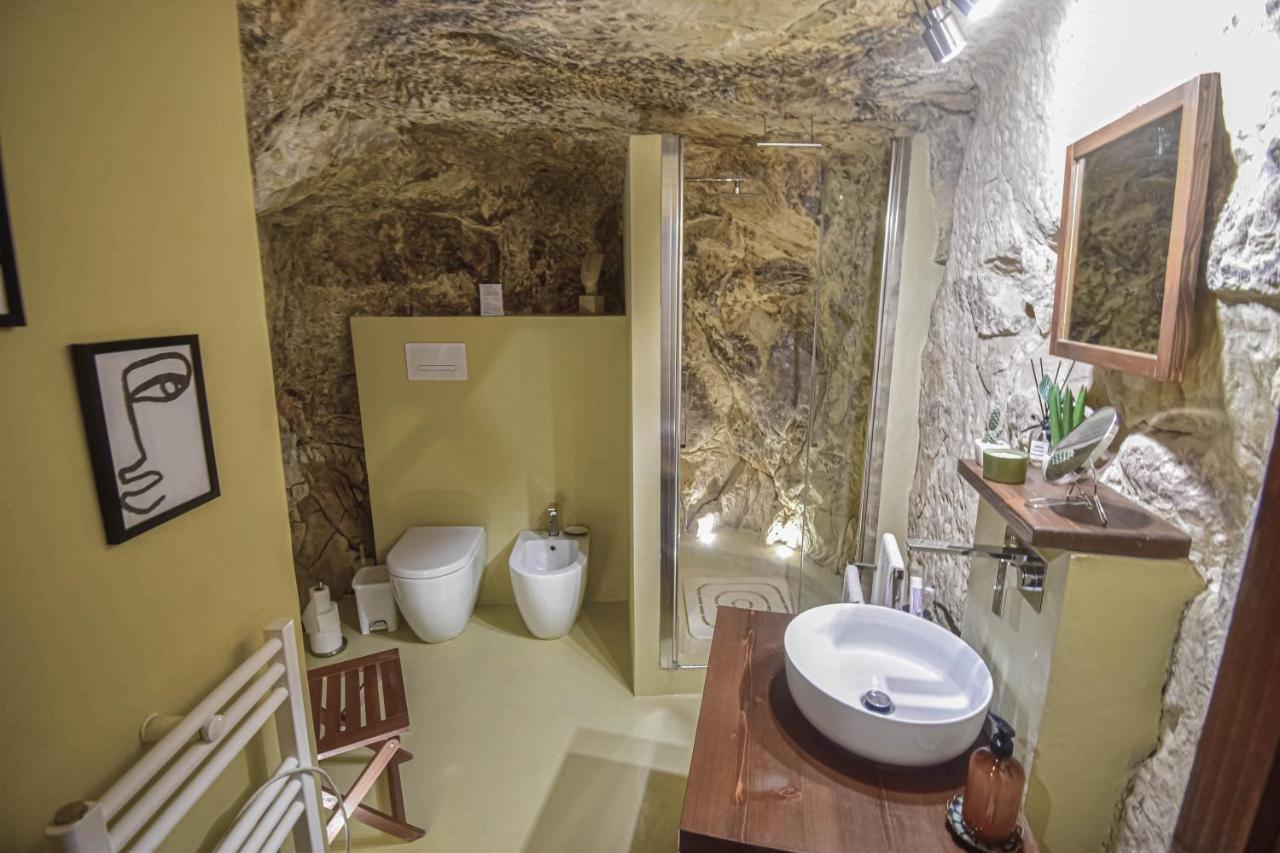 Domum In Petra Casa Nella Roccia Self Check - In Villa Modica Dış mekan fotoğraf