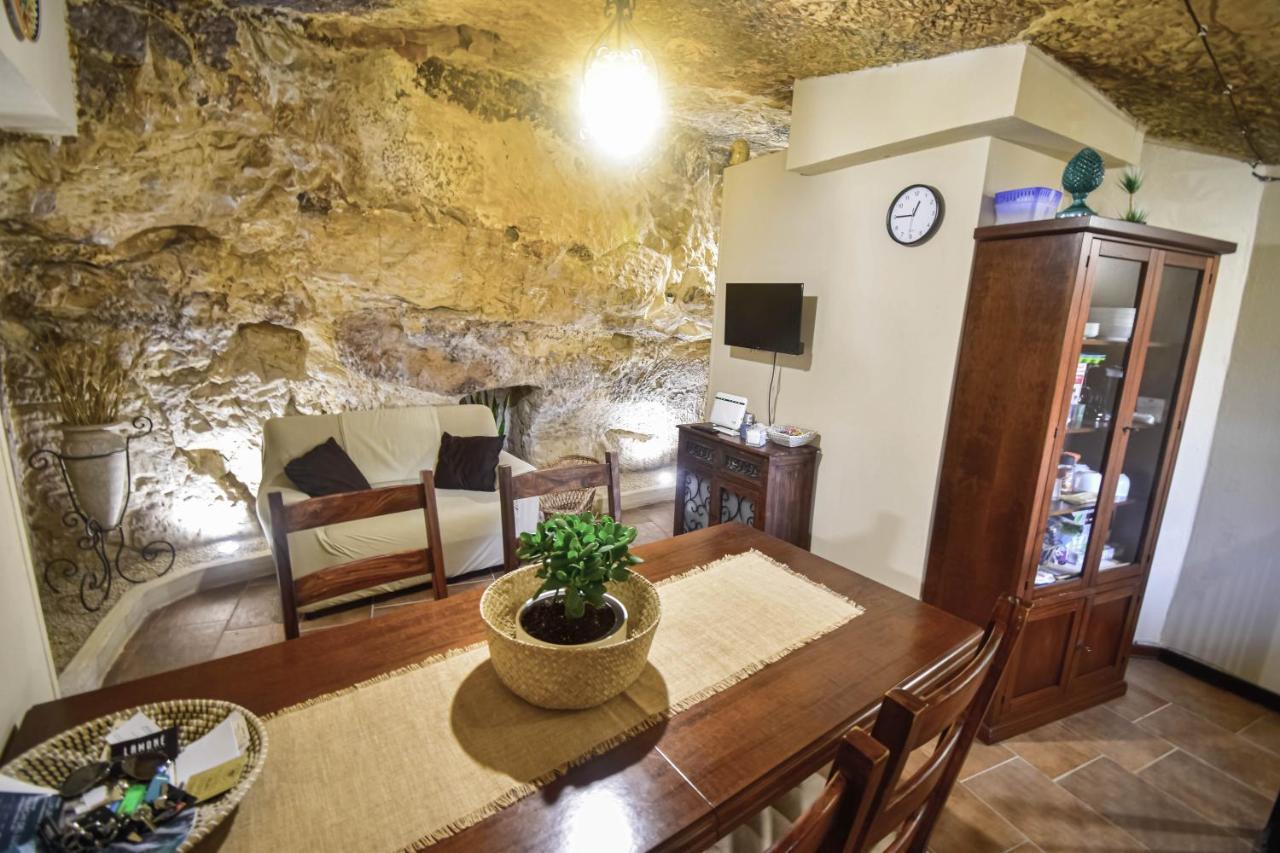 Domum In Petra Casa Nella Roccia Self Check - In Villa Modica Dış mekan fotoğraf